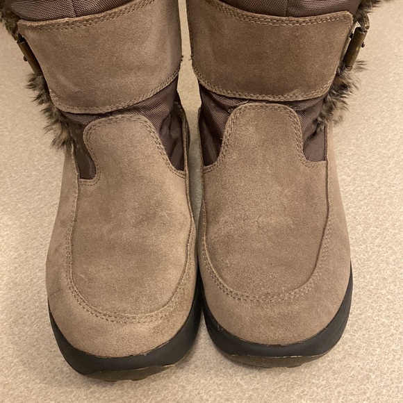 Cougar fur lined leather snow boots - Picture 6 of 9